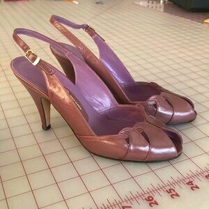 Stunning vintage art deco sling back heels